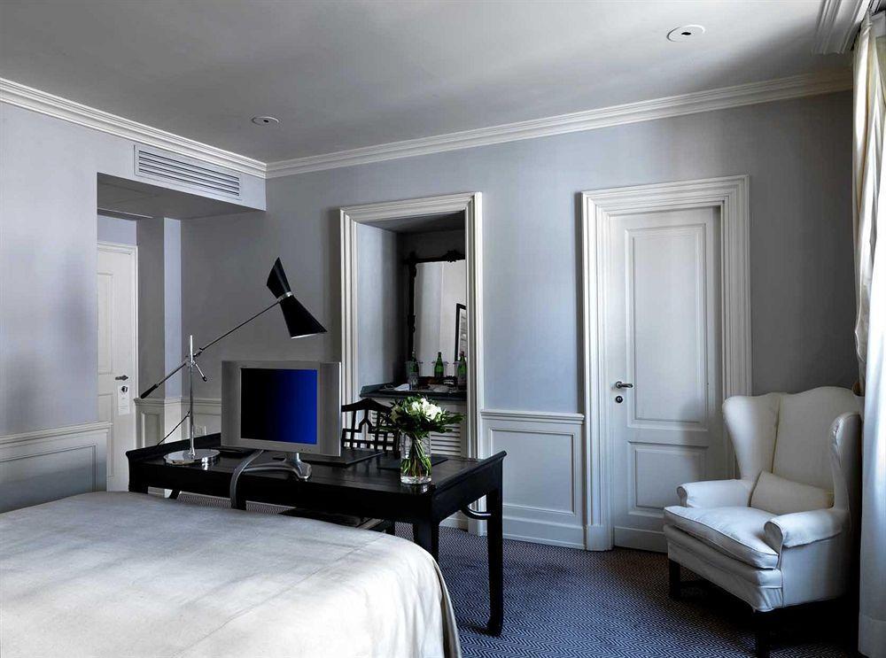The Place 5*