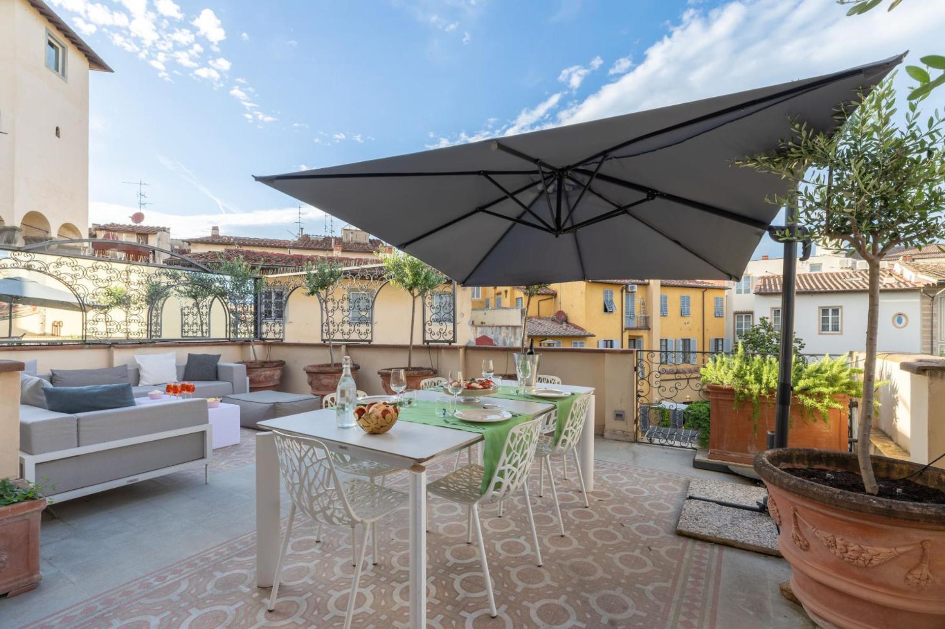 Luxury With Big Terrace In Aparthotel Florence