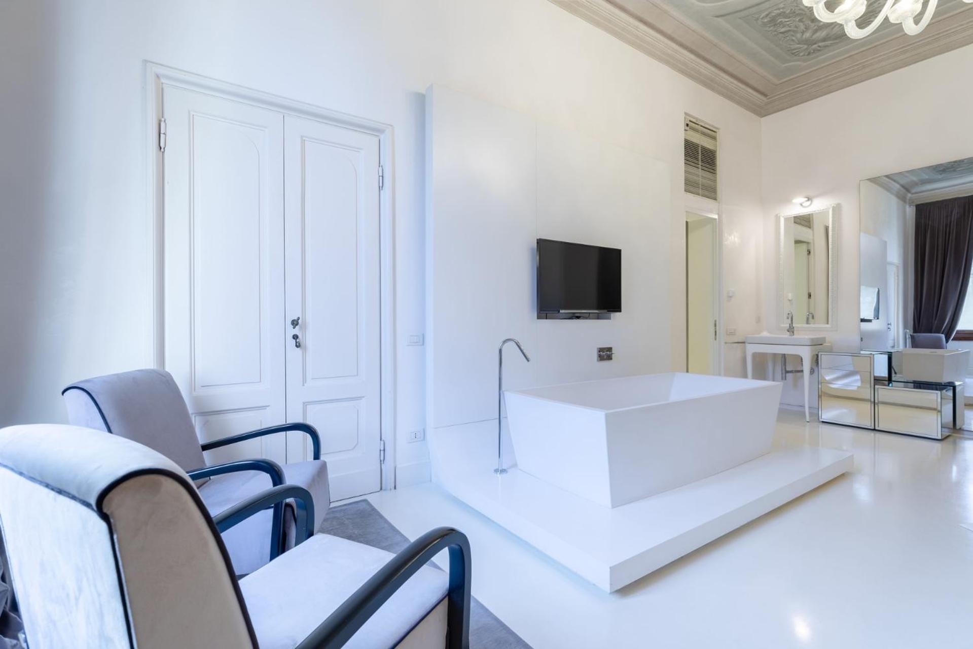 Aparthotel Luxury With Big Terrace In