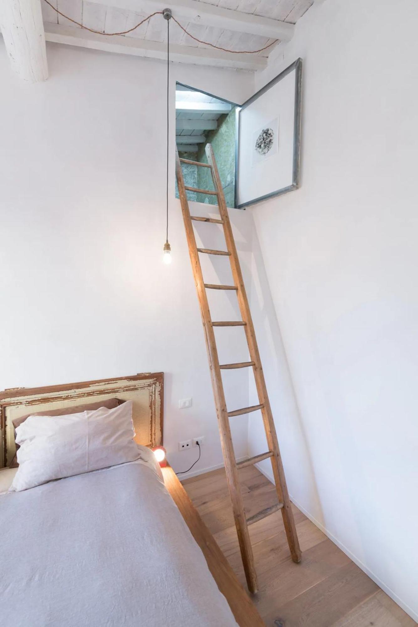 Apartment Unique 100 Sqm Design Flat In Oltrarno Florence