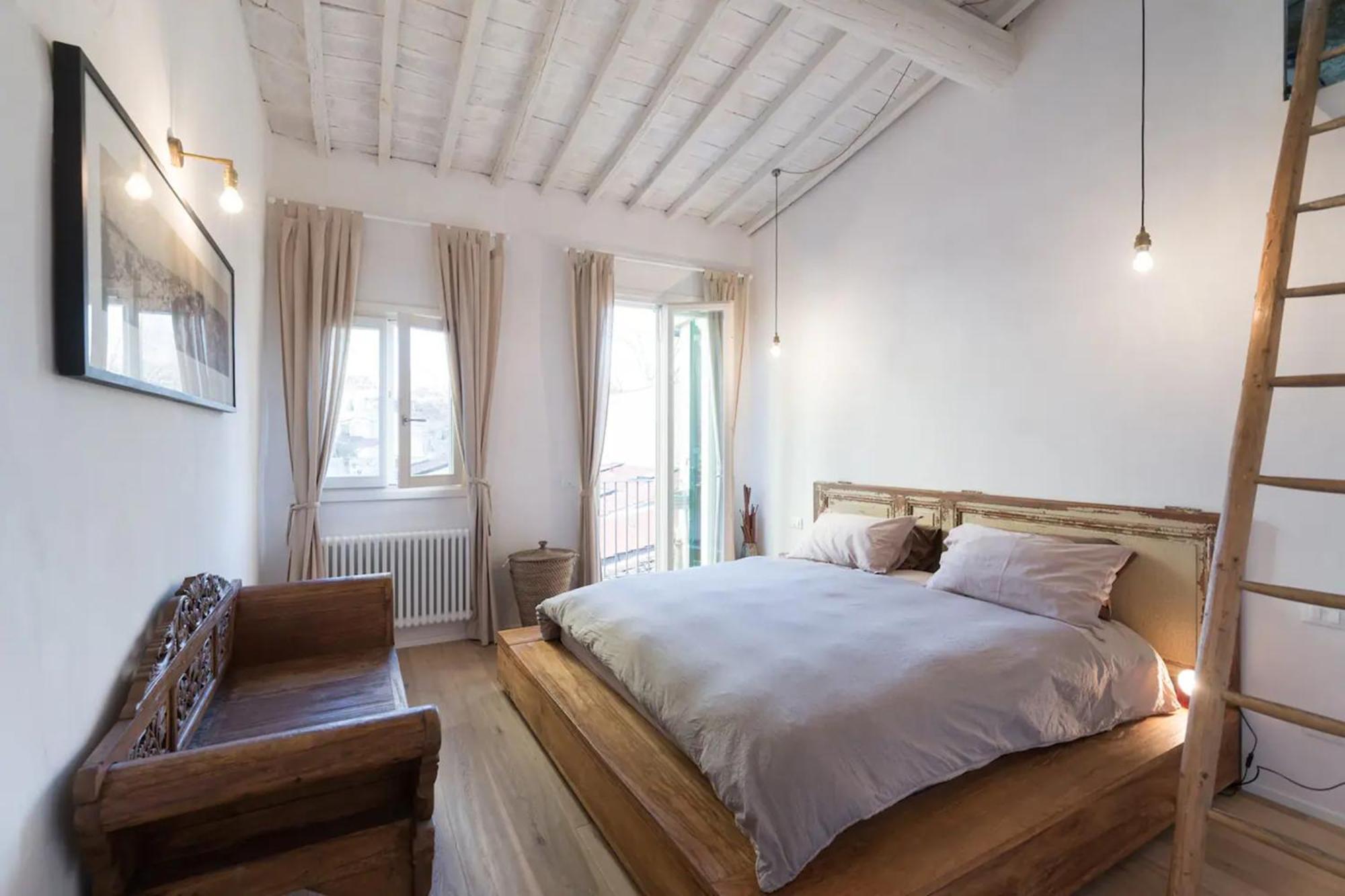 Unique 100 Sqm Design Flat In Oltrarno