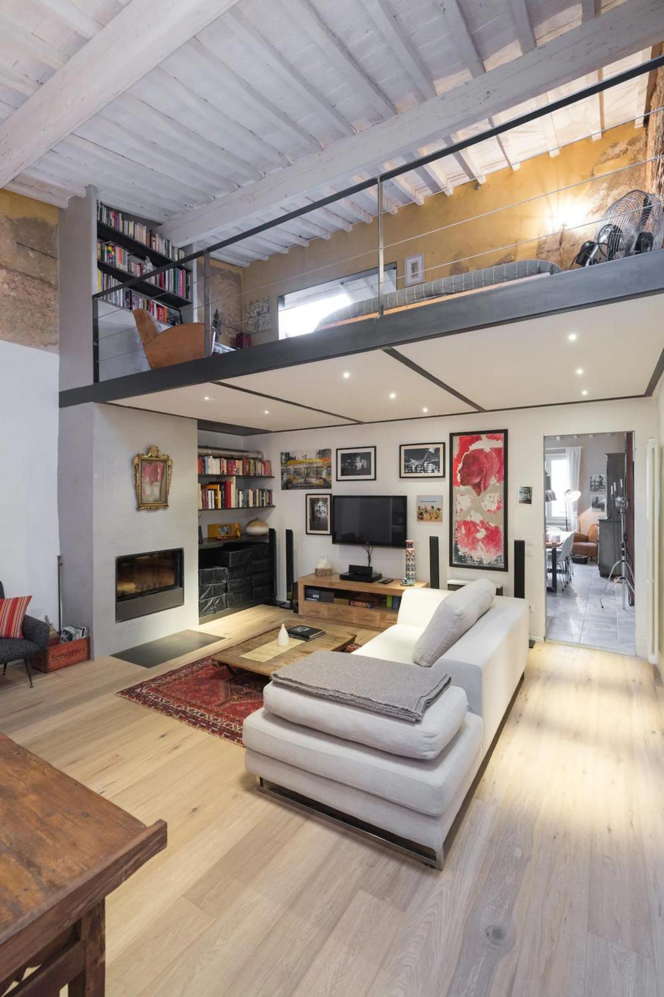 Apartment Unique 100 Sqm Design Flat In Oltrarno