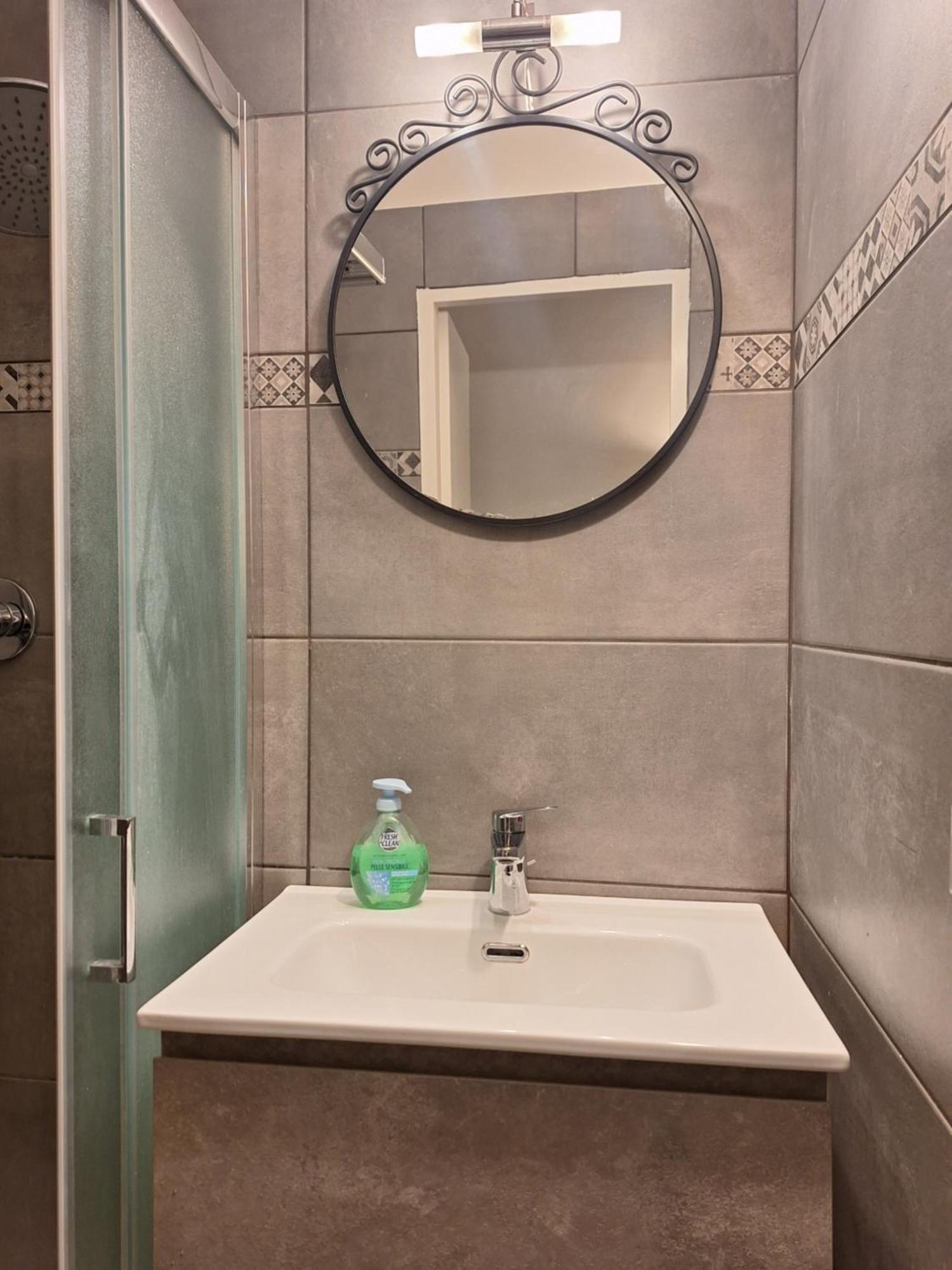 Sleep Easy Guest house Florence