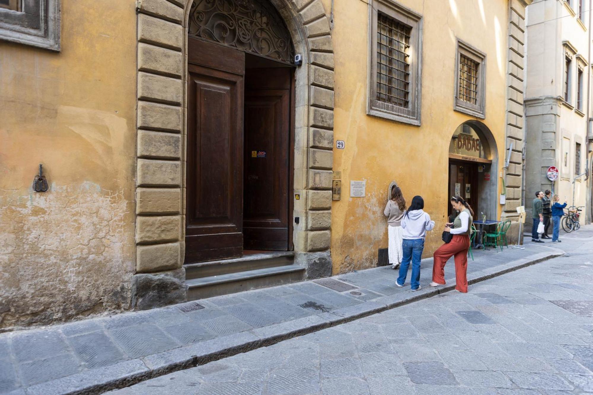 Santo Spirito Dimora Storica - 5 Minuti Ponte Vecchio - Centro Apartment *