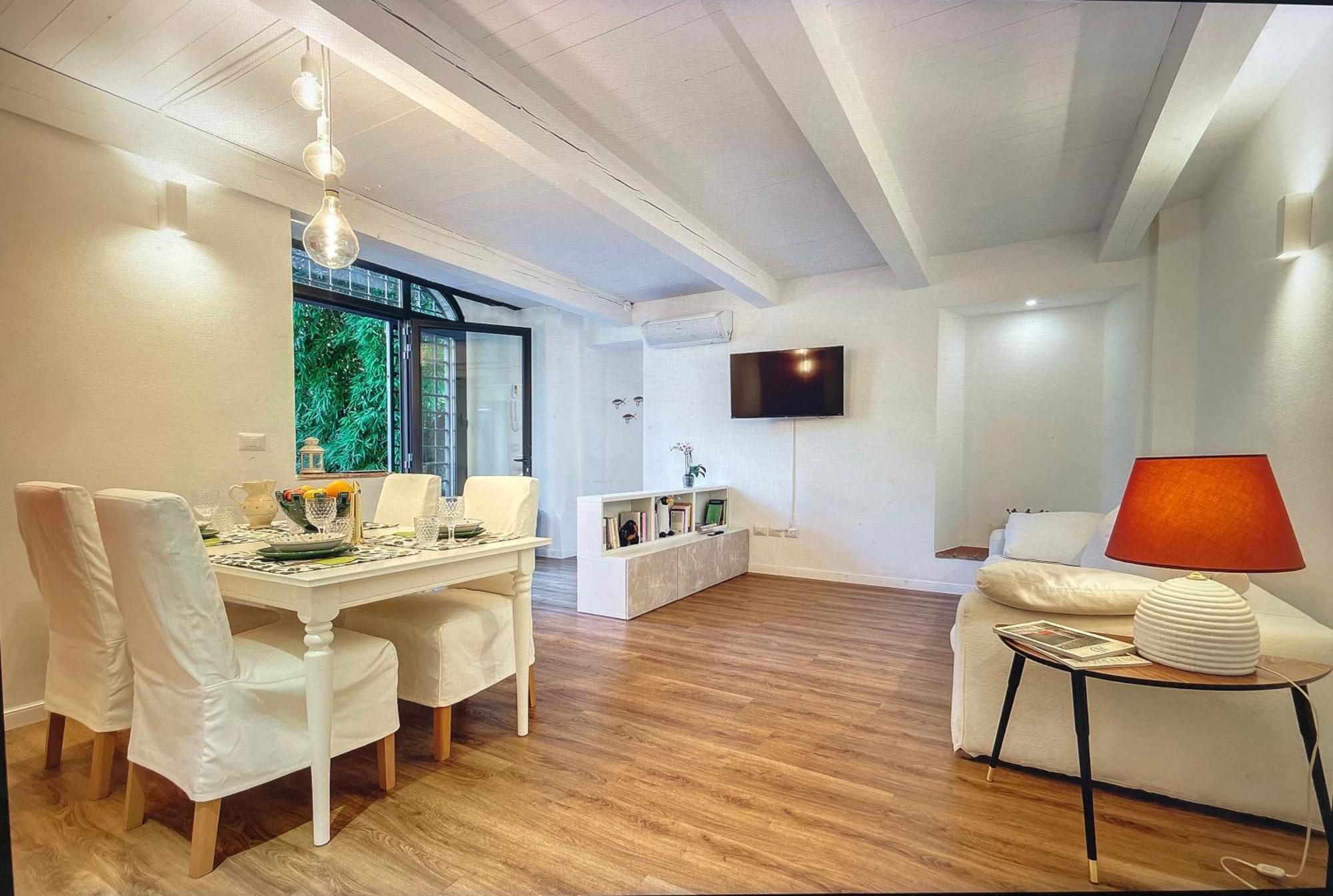 Holiday home La Delizia, Giardino E Parcheggio Privato, *