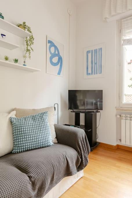 Bright & Cozy, Easy To Reach In Apartment *