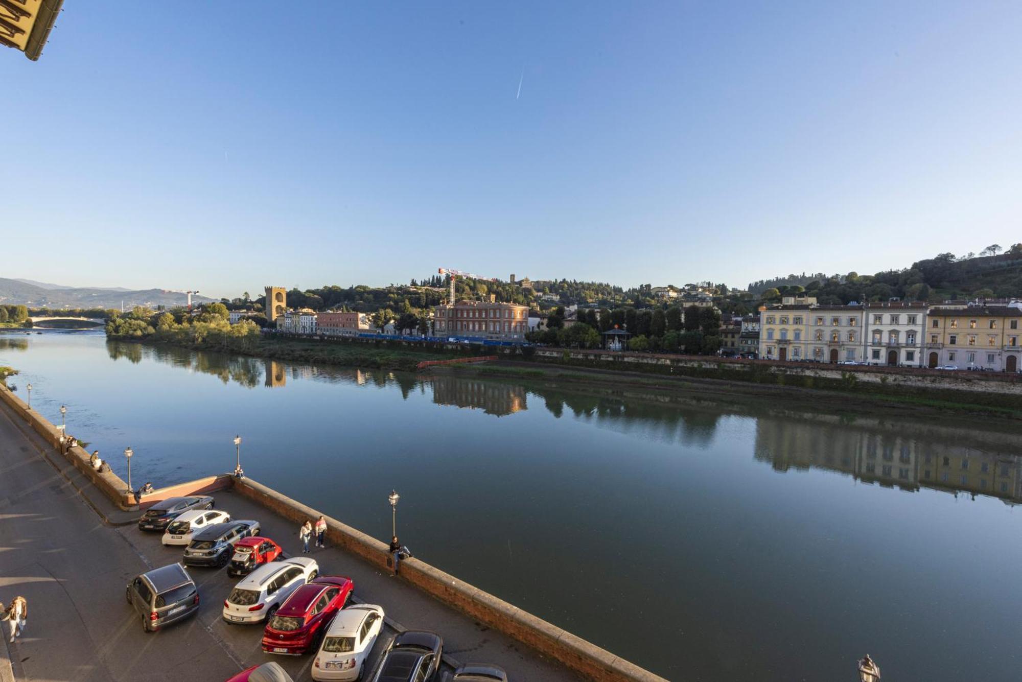 Luxury River View By Mmega Apartment Florence