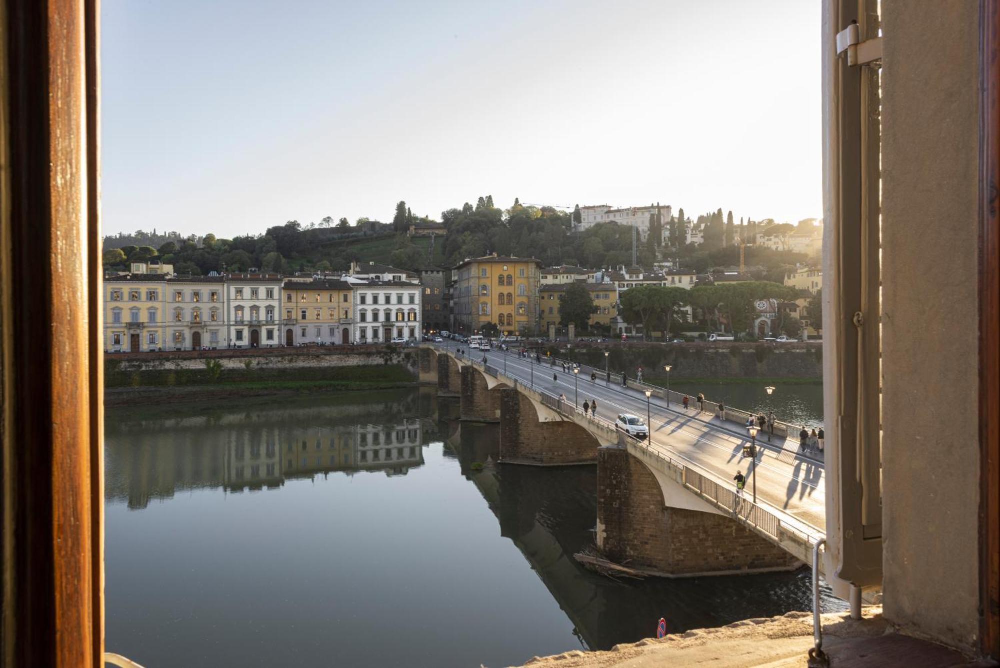 Apartment Luxury River View By Mmega *