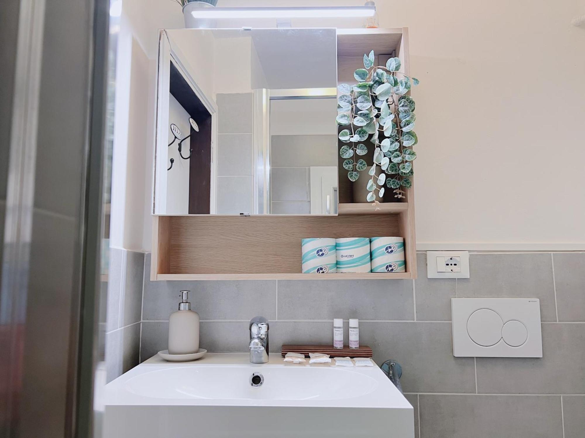 Apartment 【visconti Di Modrone】 ☆☆☆☆☆ Prestigious