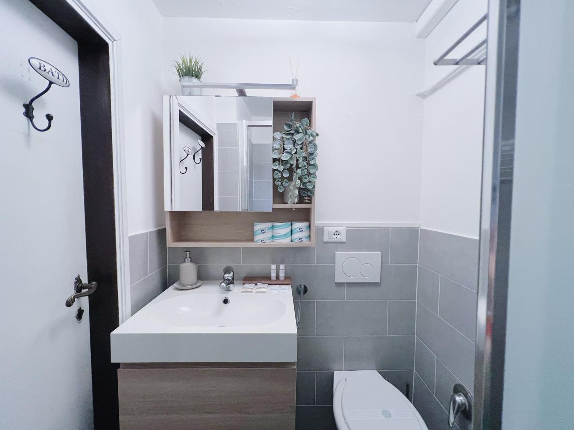 【visconti Di Modrone】 ☆☆☆☆☆ Prestigious Apartment *