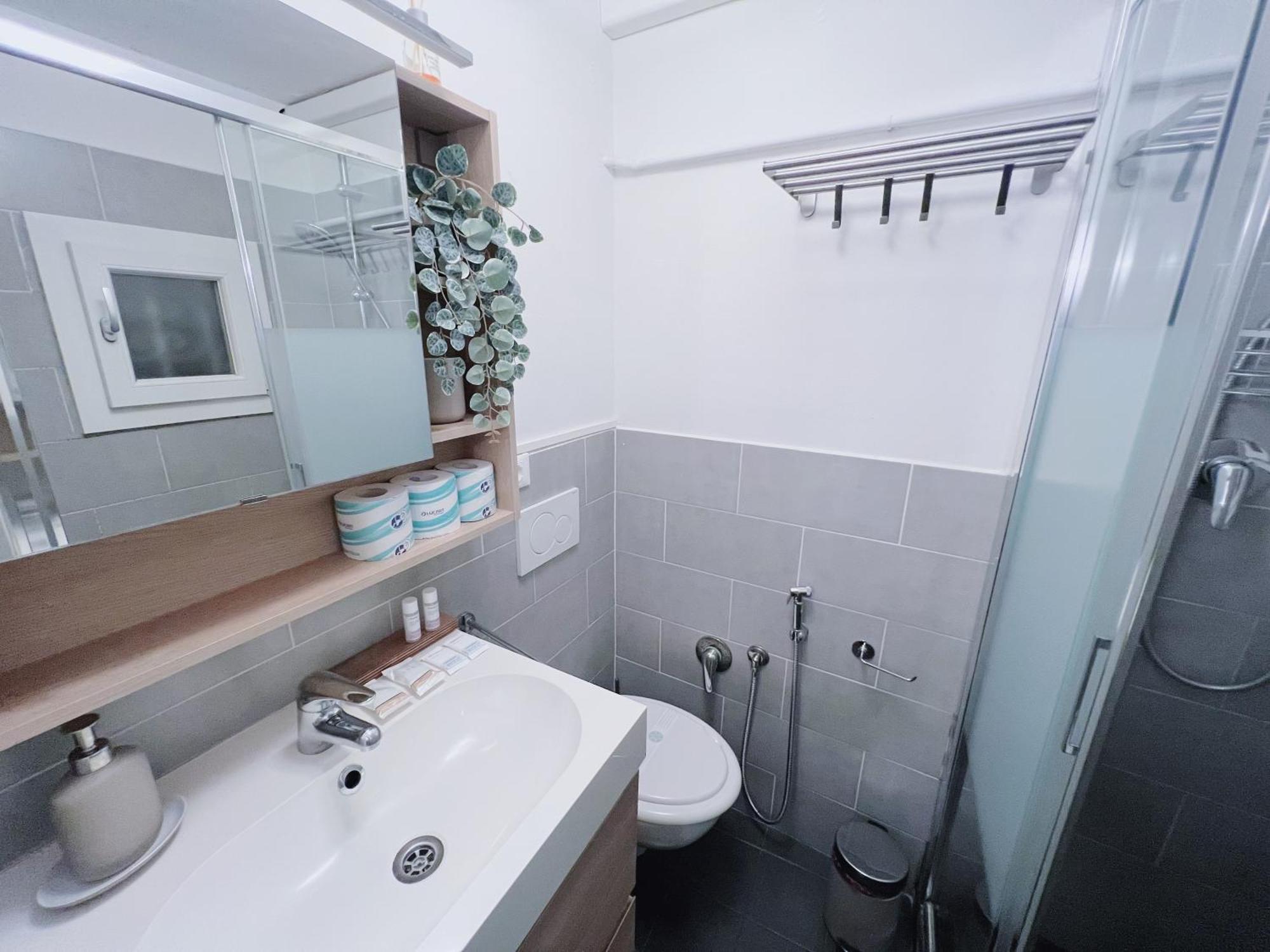 Apartment 【visconti Di Modrone】 ☆☆☆☆☆ Prestigious