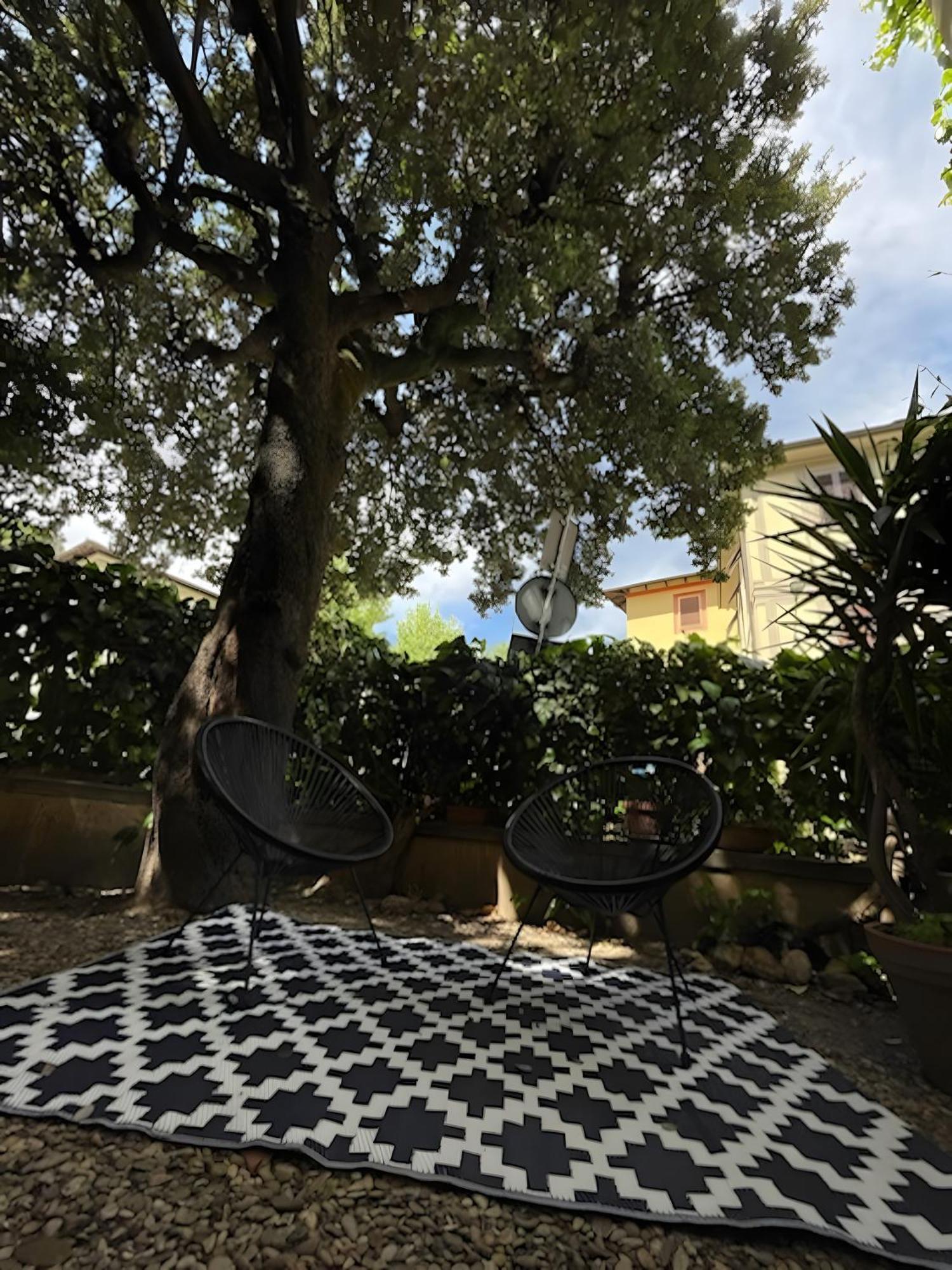 Appartement Relax In San Frediano Con Giardino *