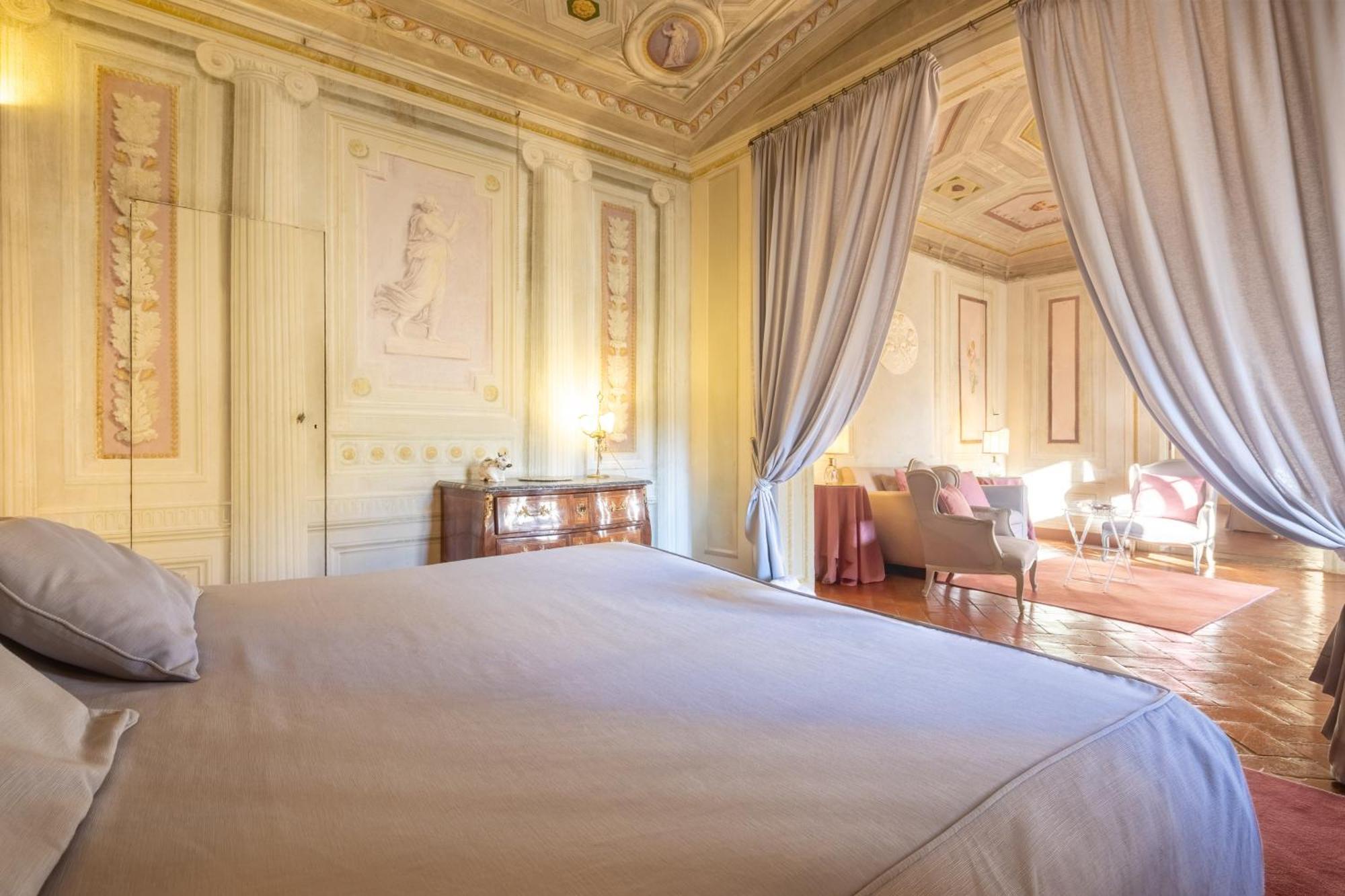 Ricasoli Frescoes Apartment Florence