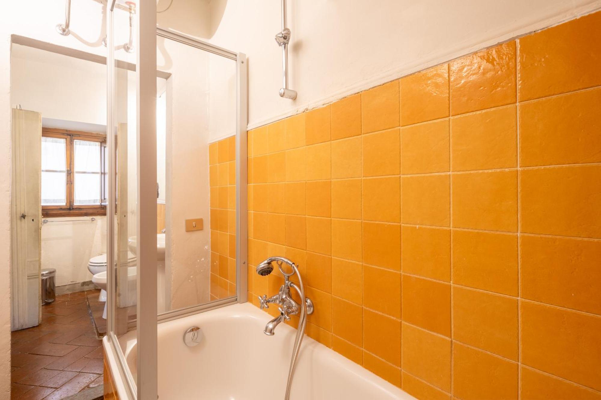 Ricasoli Frescoes Apartment