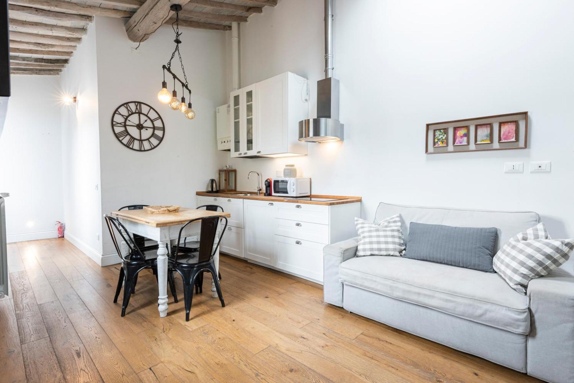 Apartment Nest By Mmega *