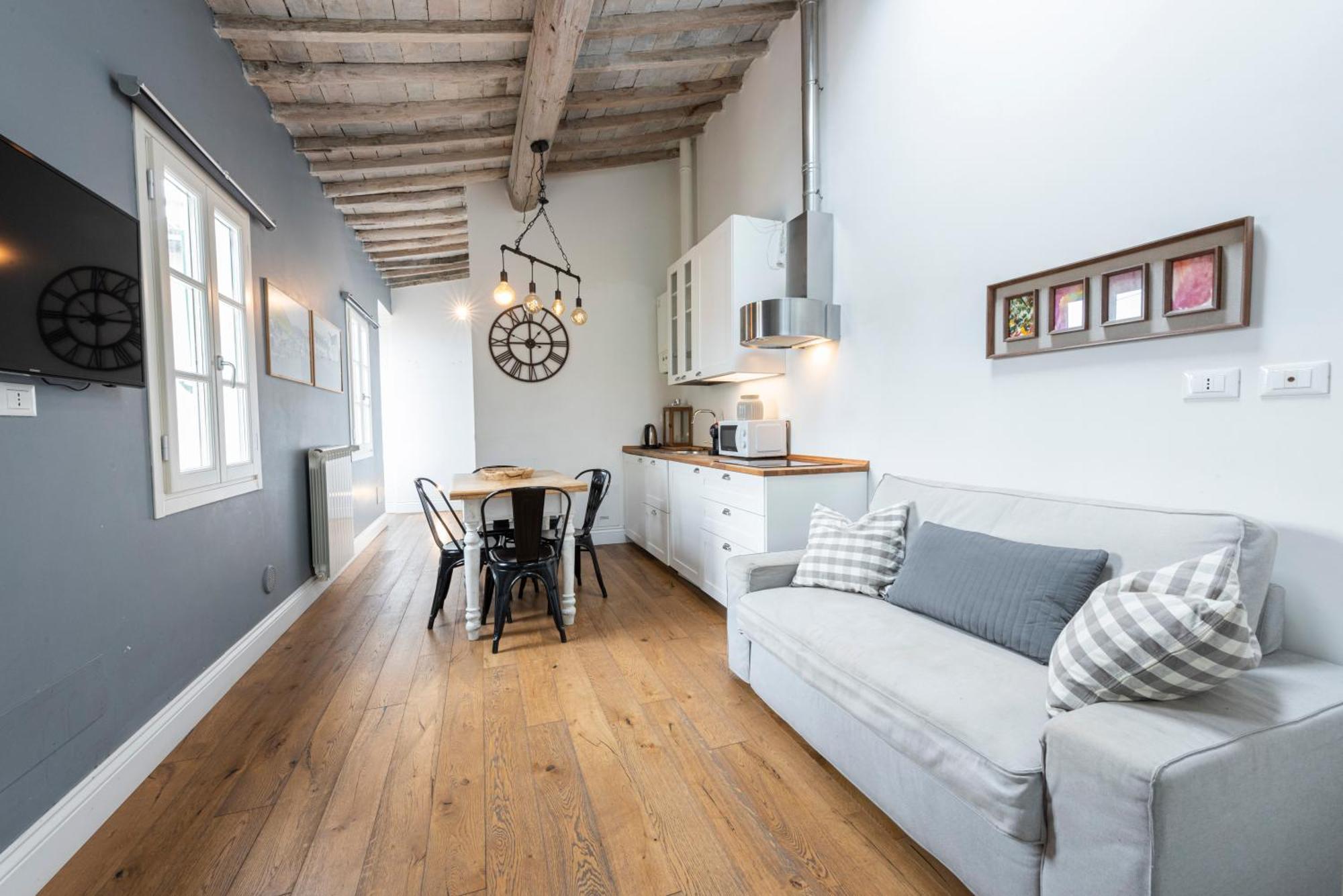 Apartment Nest By Mmega *