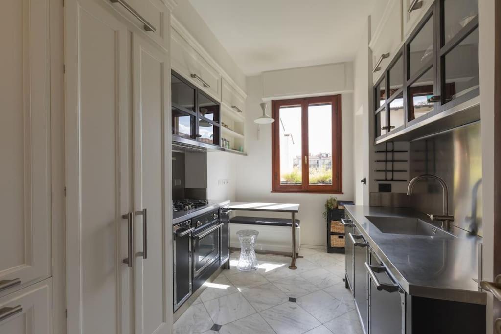 Luxury Flat - Enzo Ferrari's Ex Lover Apt Appartement *