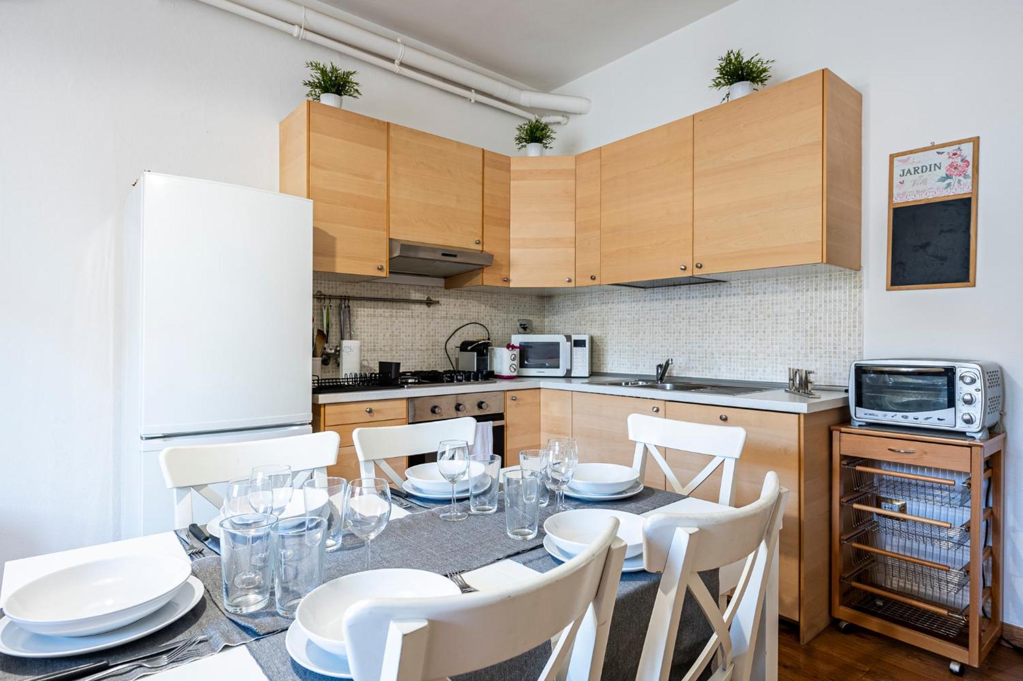 The Luxor - Casati Apartment *