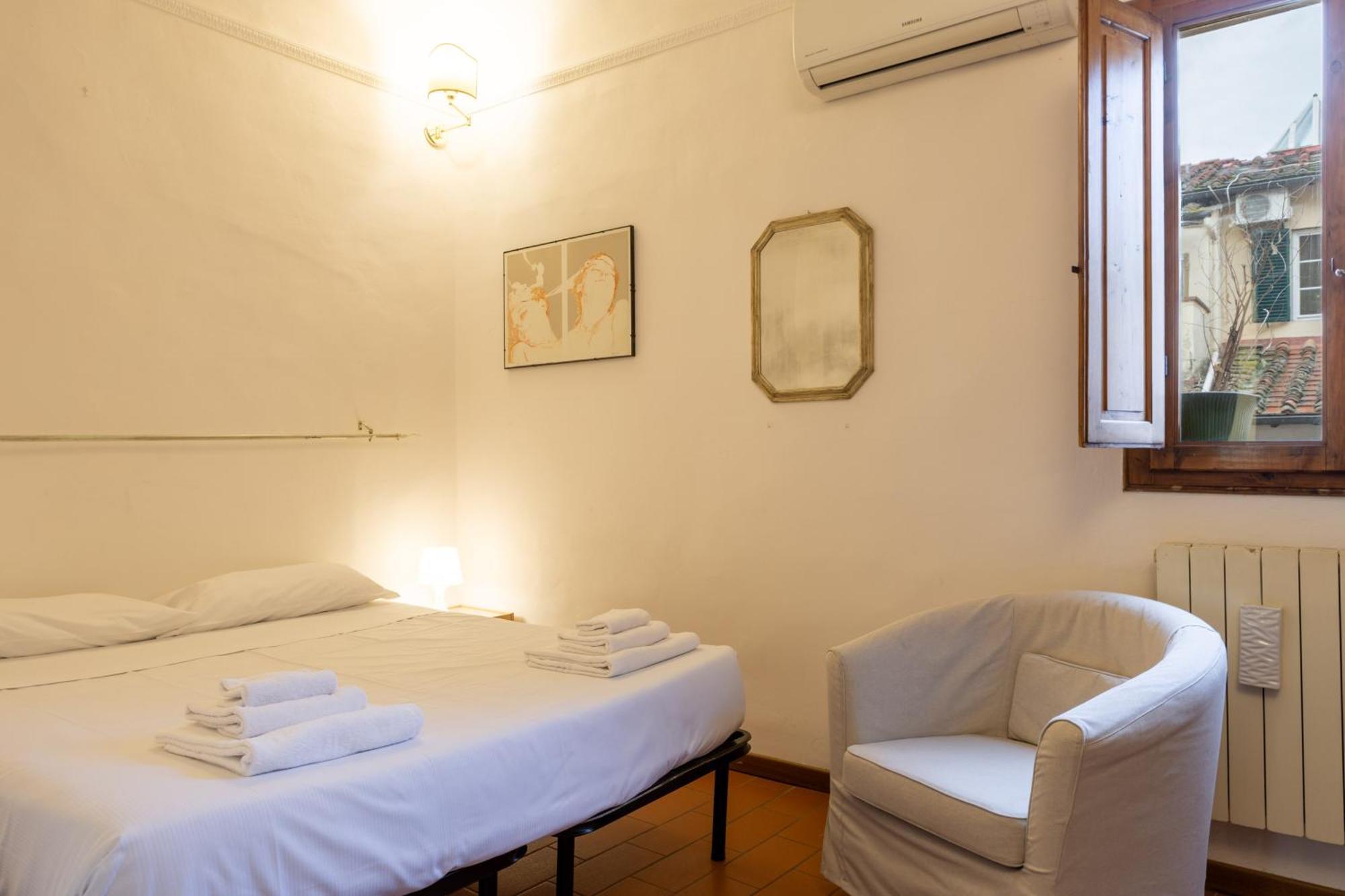 Romana Apartment *