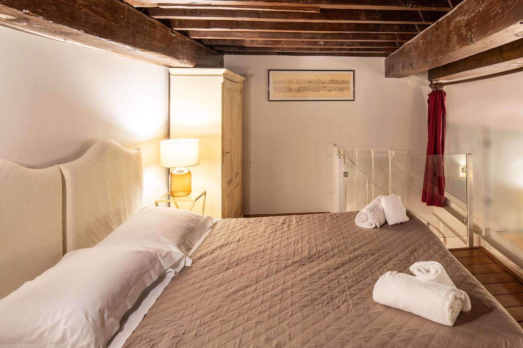 Appartement Rondinelli Charme Bijoux - Elegance In The Heart Of Florence