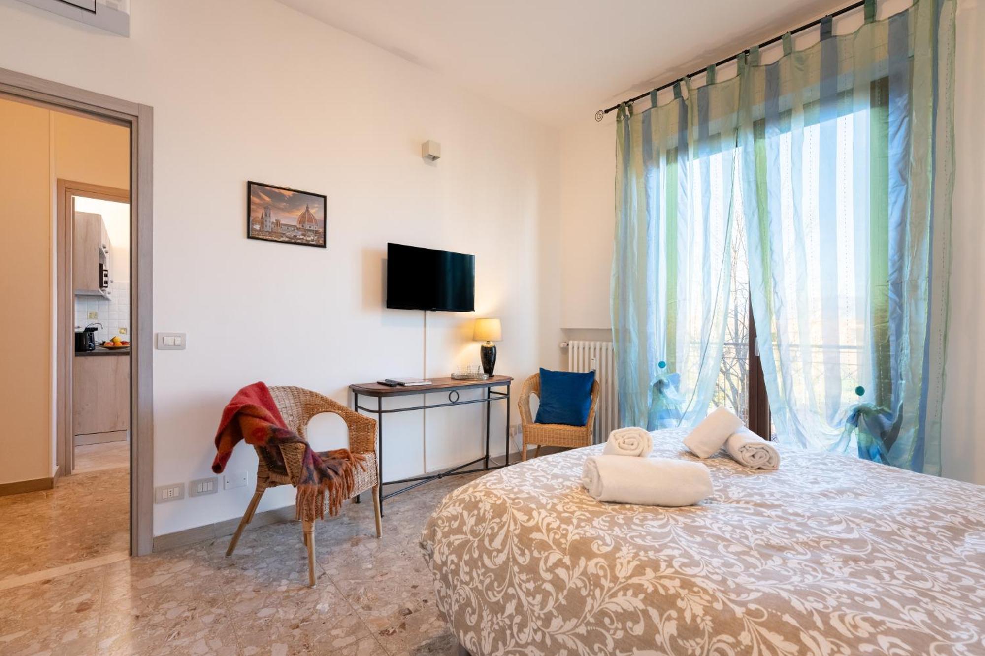 Keys Of Italy - Orsini 70 - 1 Bedroom With River View Apartment