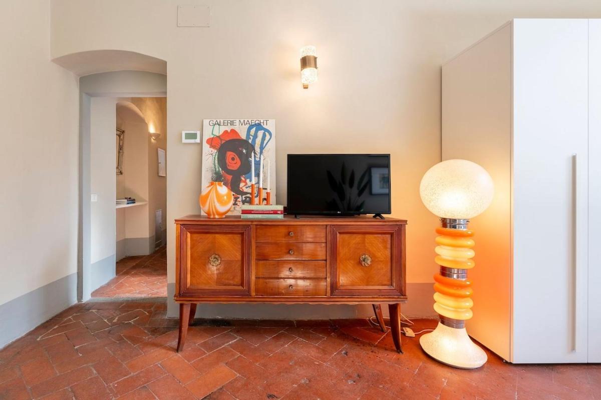 Stunning In Antique Xii Apartment Florence
