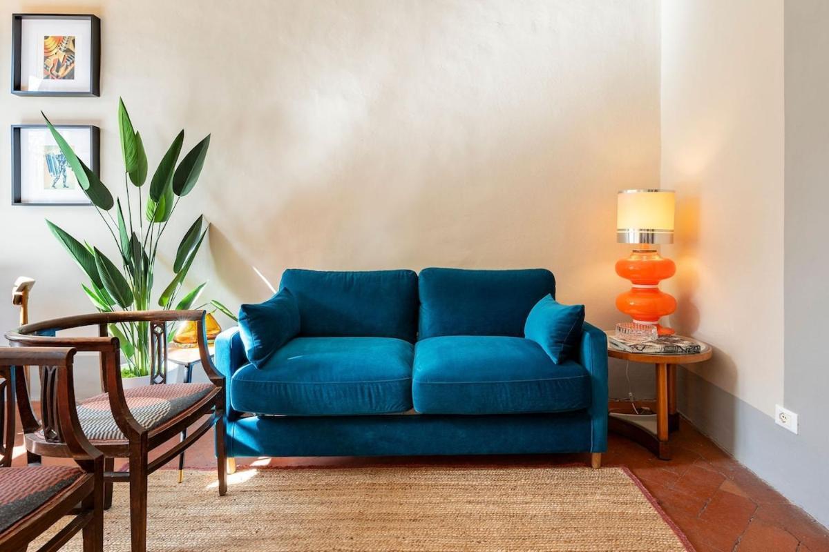 Stunning In Antique Xii Apartment