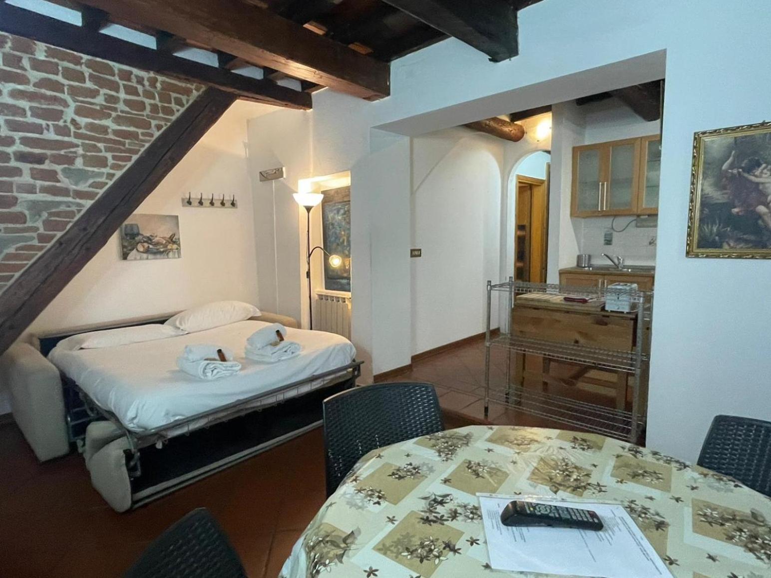 20 Canacci House Apartment *