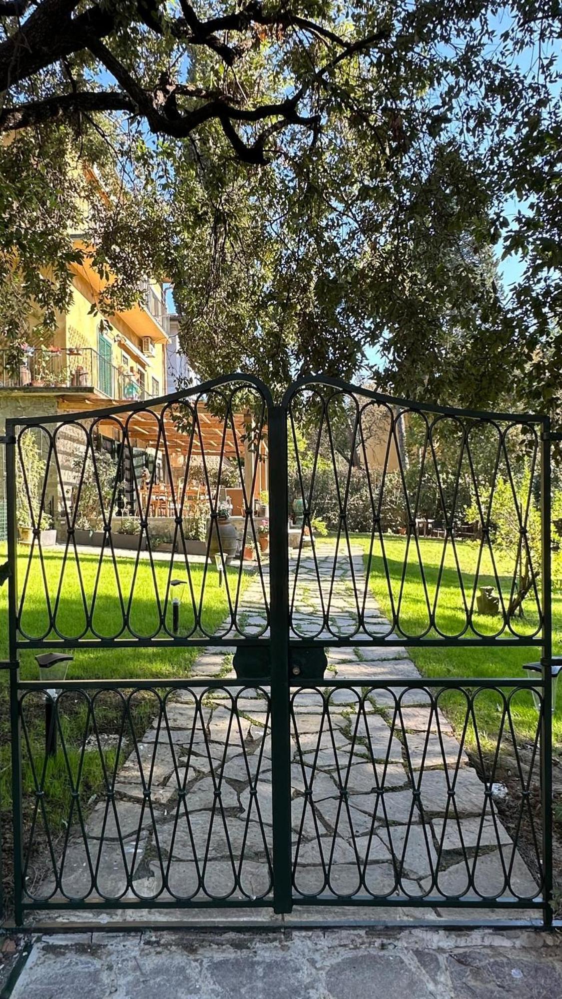Holiday home Casa Stibbert Garden Retreat