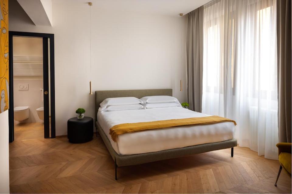 Elegant Renovated Apartment