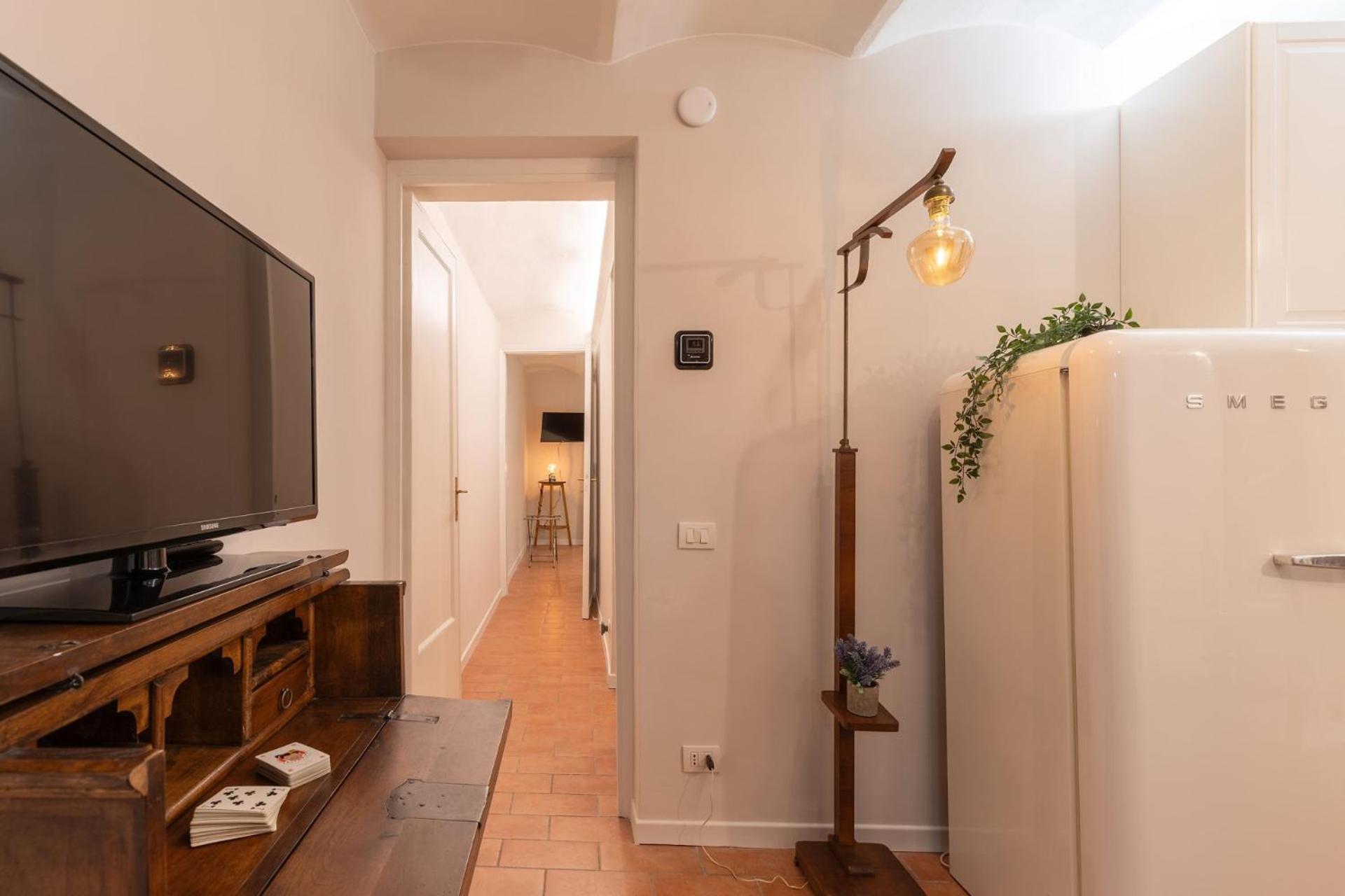 S.ambrogio Courtyard In Florence-hosted By Thinah Appartement