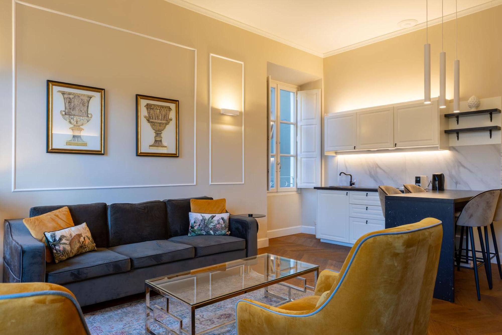 Apartment Calzaiuoli Private House Silver *
