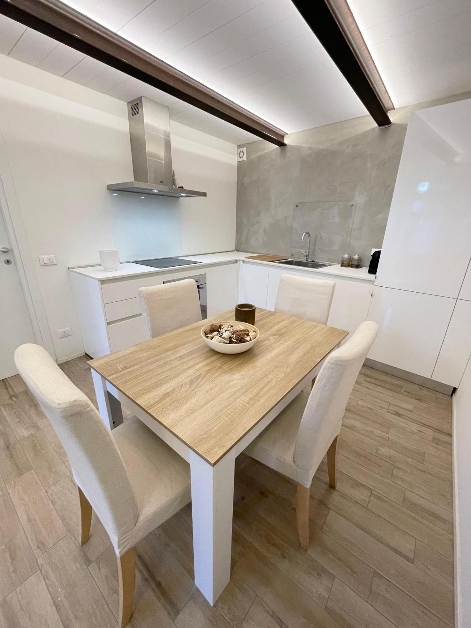 Glamour Toselli Apartment