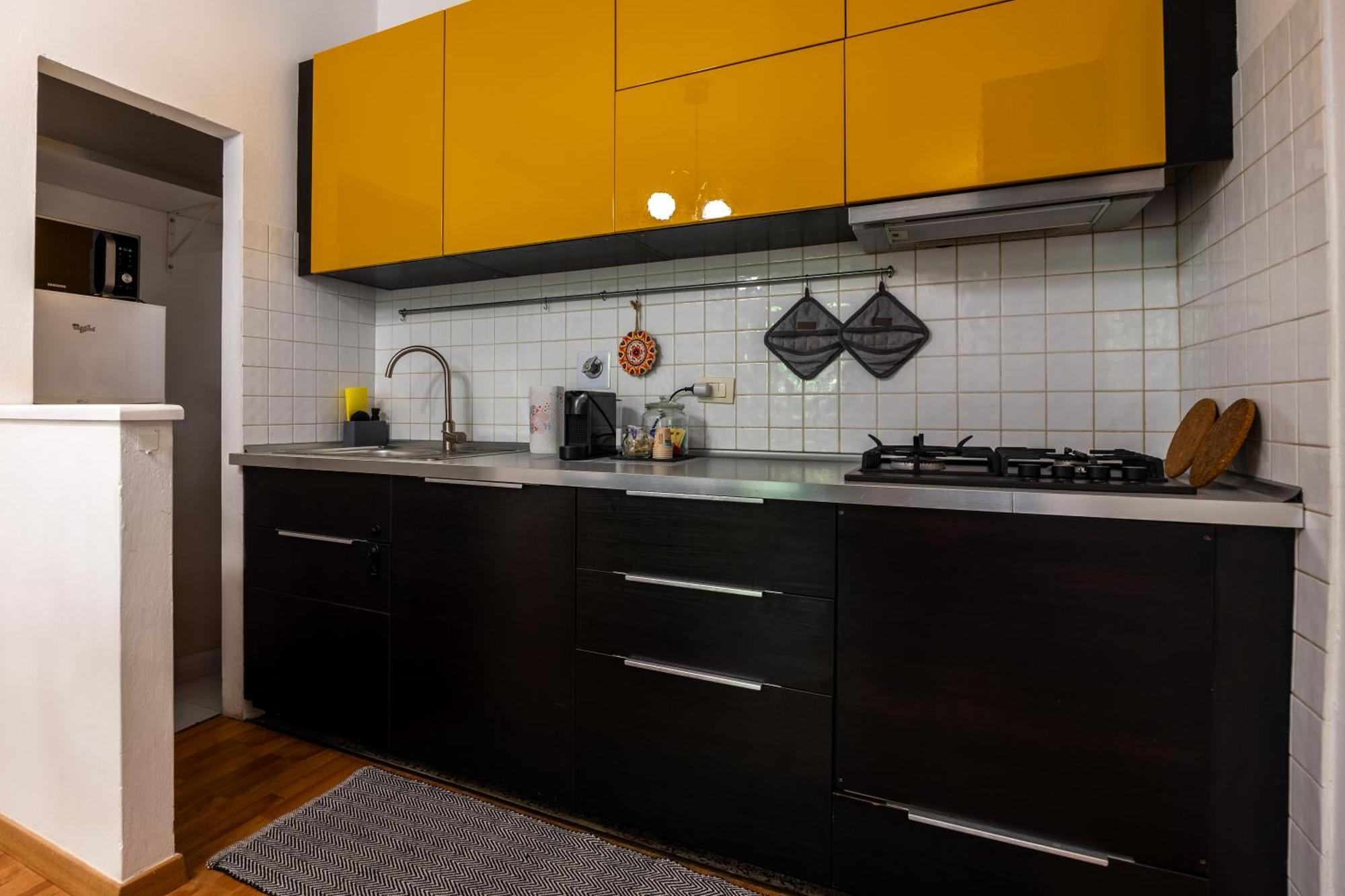 Intero Con Giardino Apartment