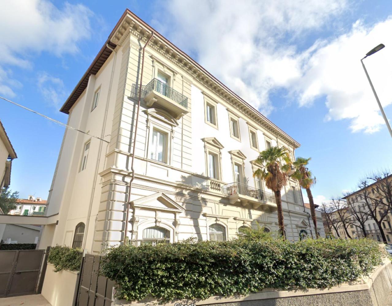 Glamour Toselli Apartment *