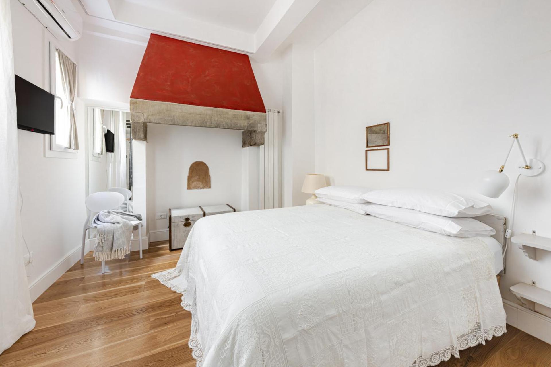 - Frescoes Elegance Florence
