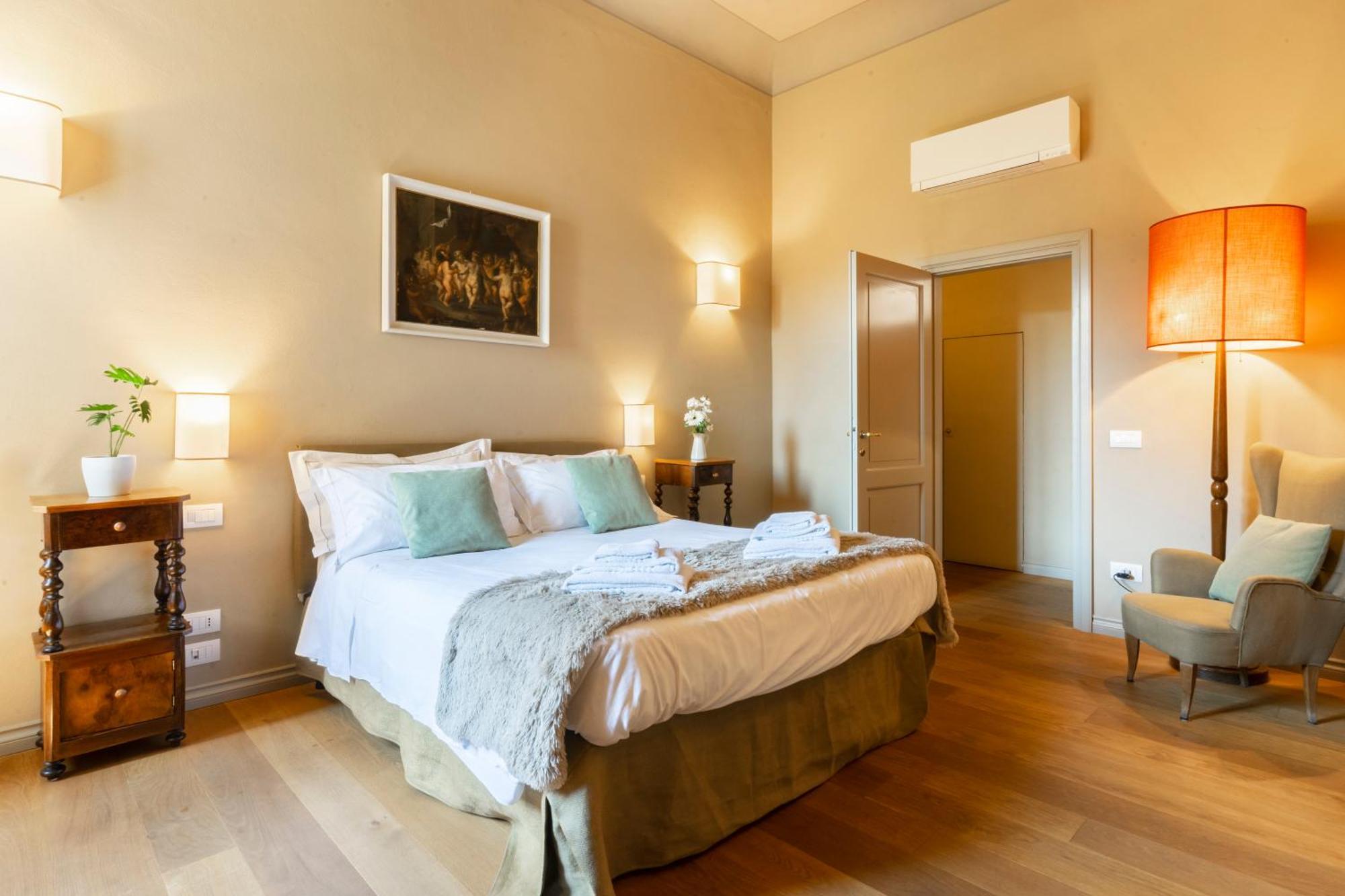 Lux Penthouse Palazzo Strozzi Apartment