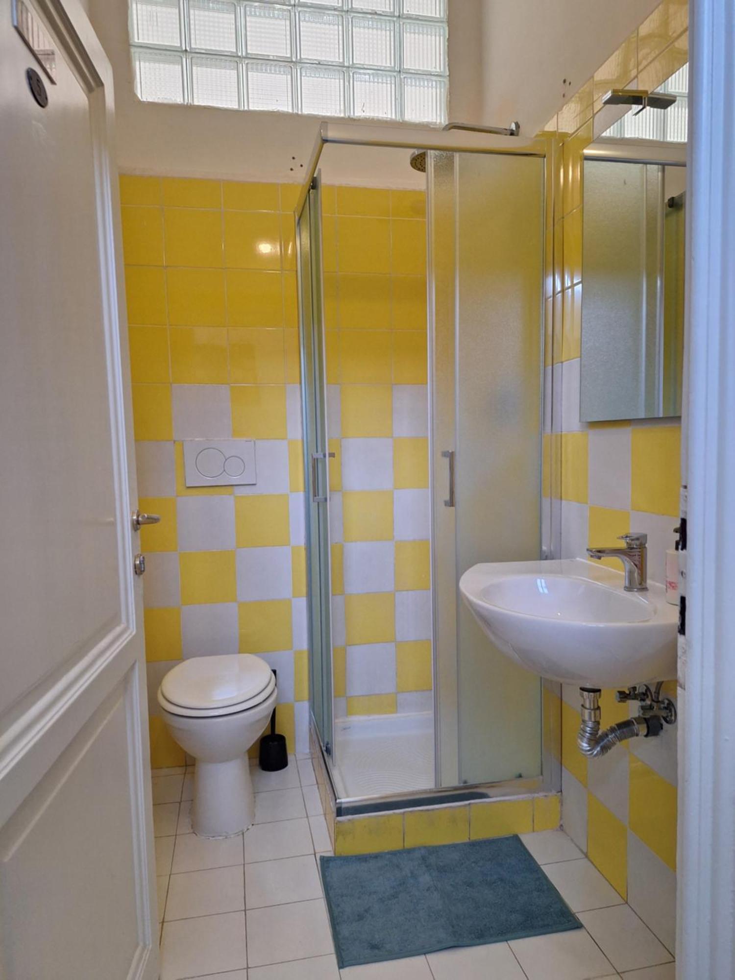 Sleep Easy Guest house Florence