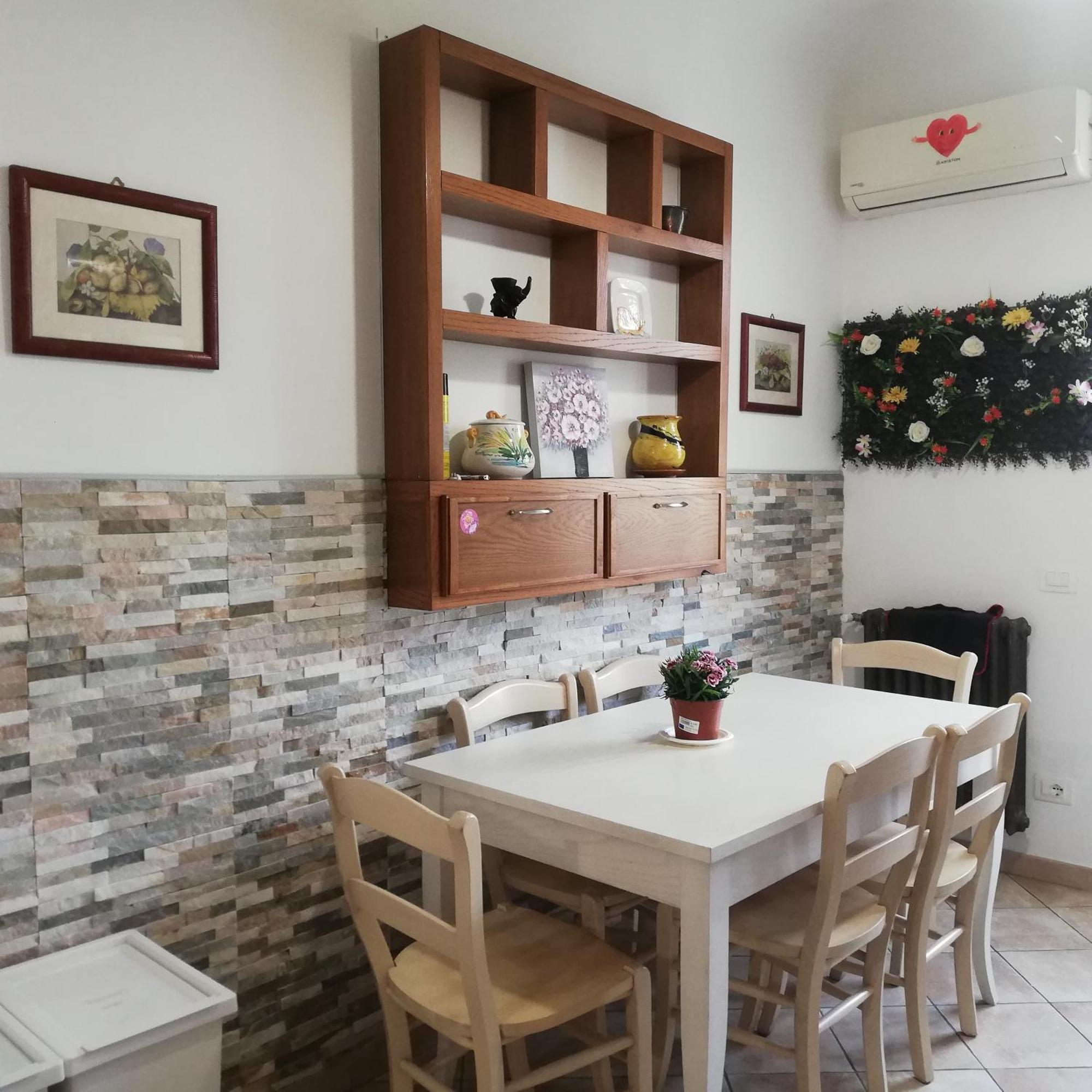 Guest house Emerald *