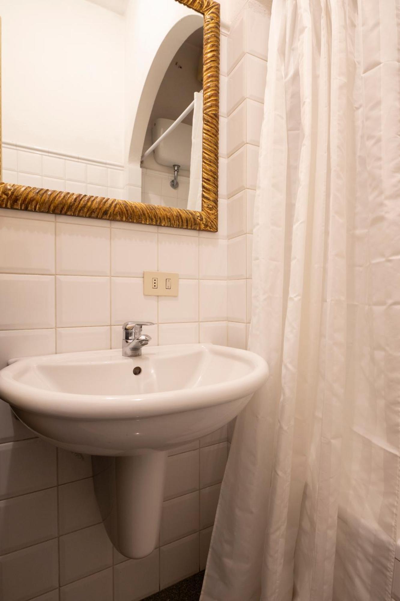 Caravaggio Con Bagno Privato Nell'oltrarno Guest house Florence