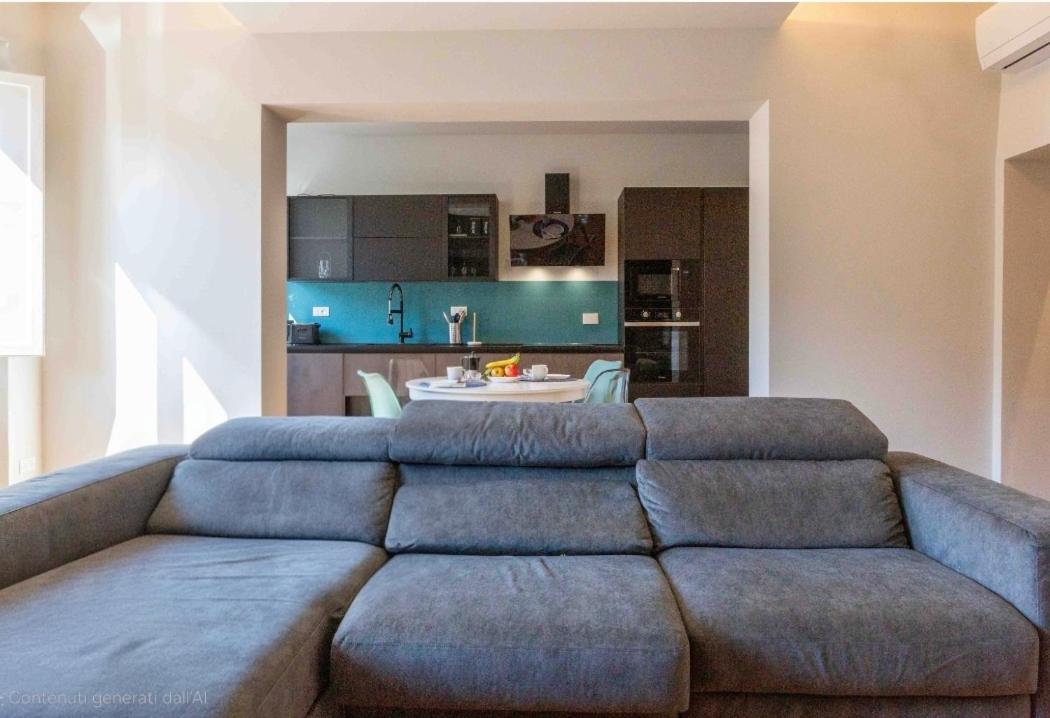 Contemporary Near Lungarno Cellini Apartment