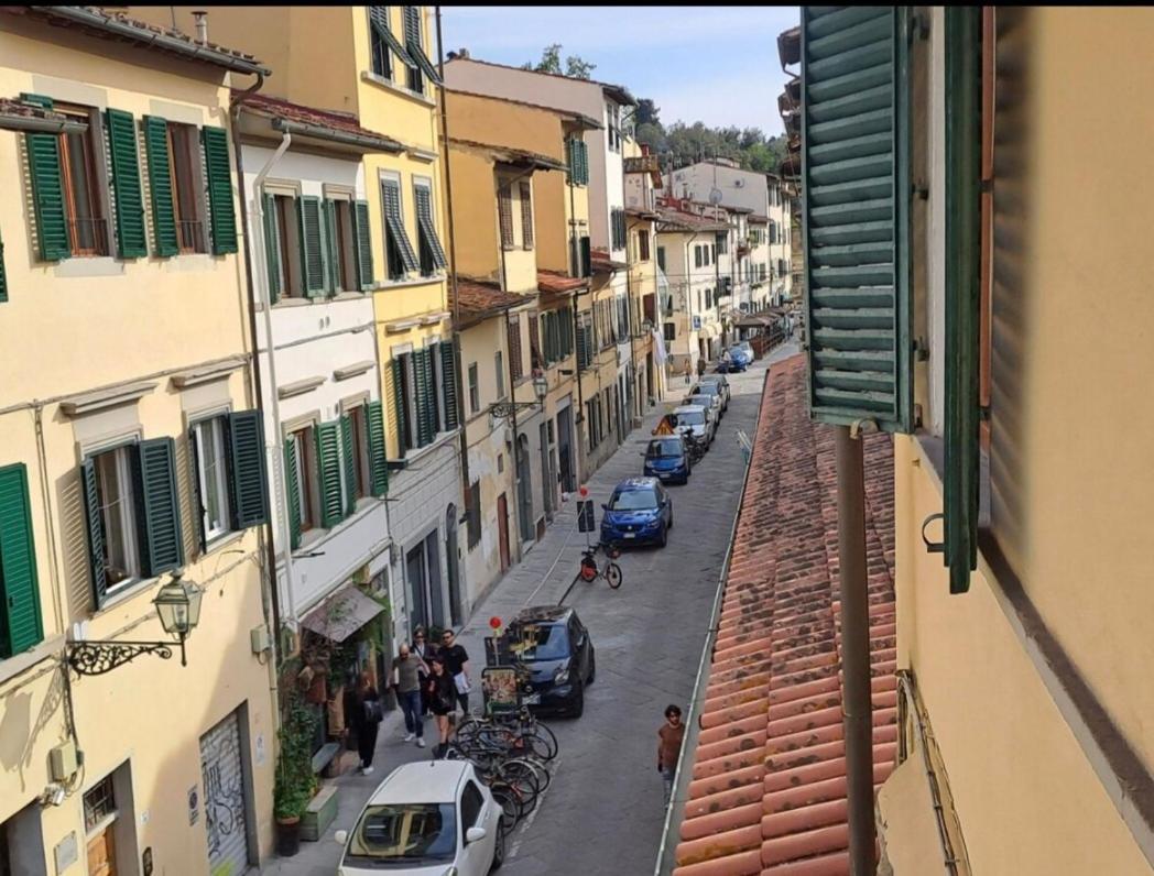 Leone Flat Florence