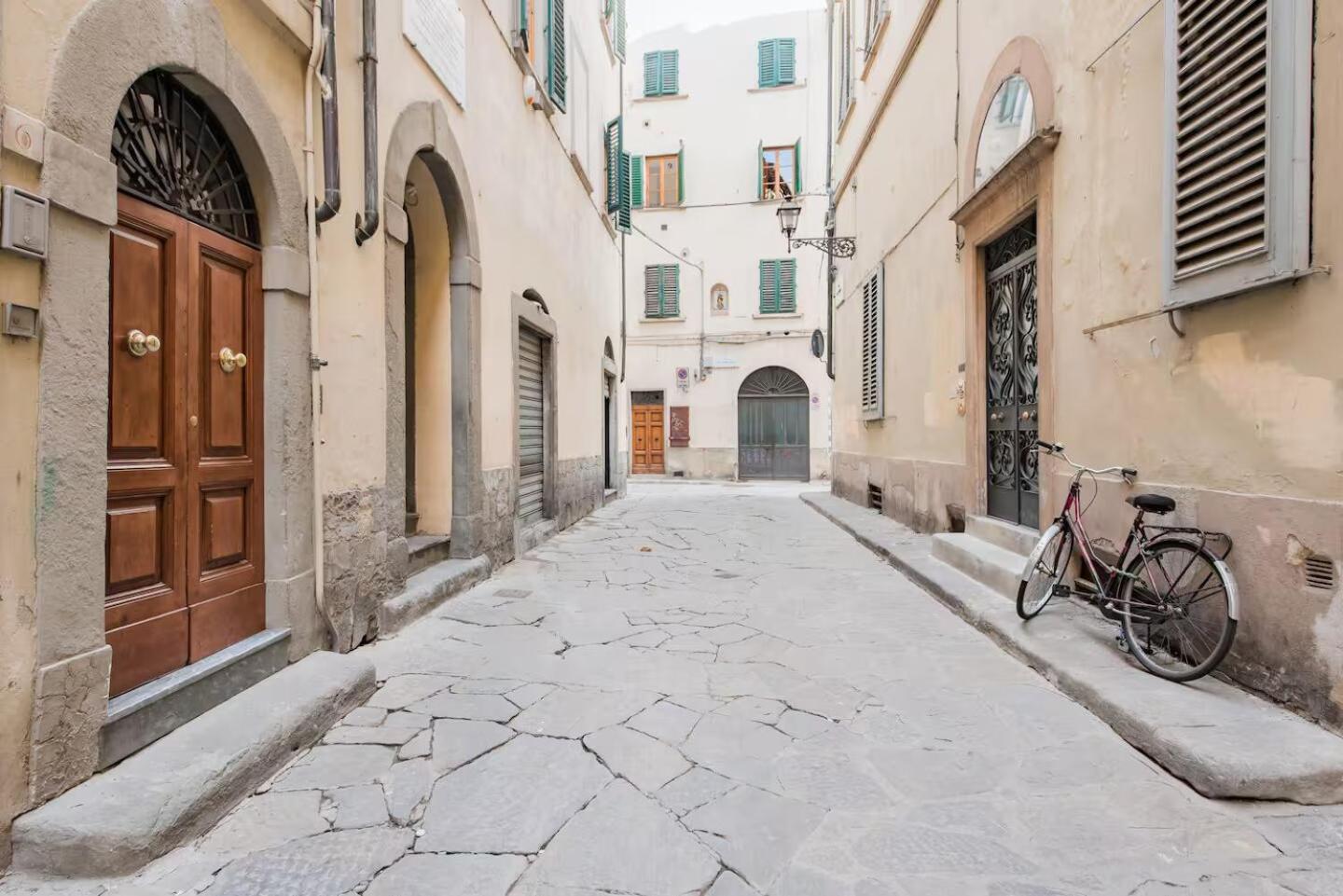 Dimora Storica Vicino A Ponte Vecchio E Uffizi Apartment *