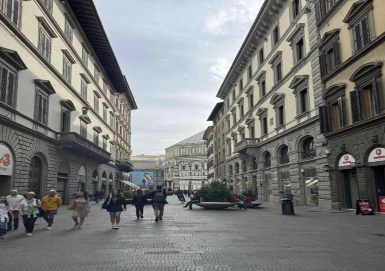 Apartment A Due Passi Da Piazza Duomo Florence