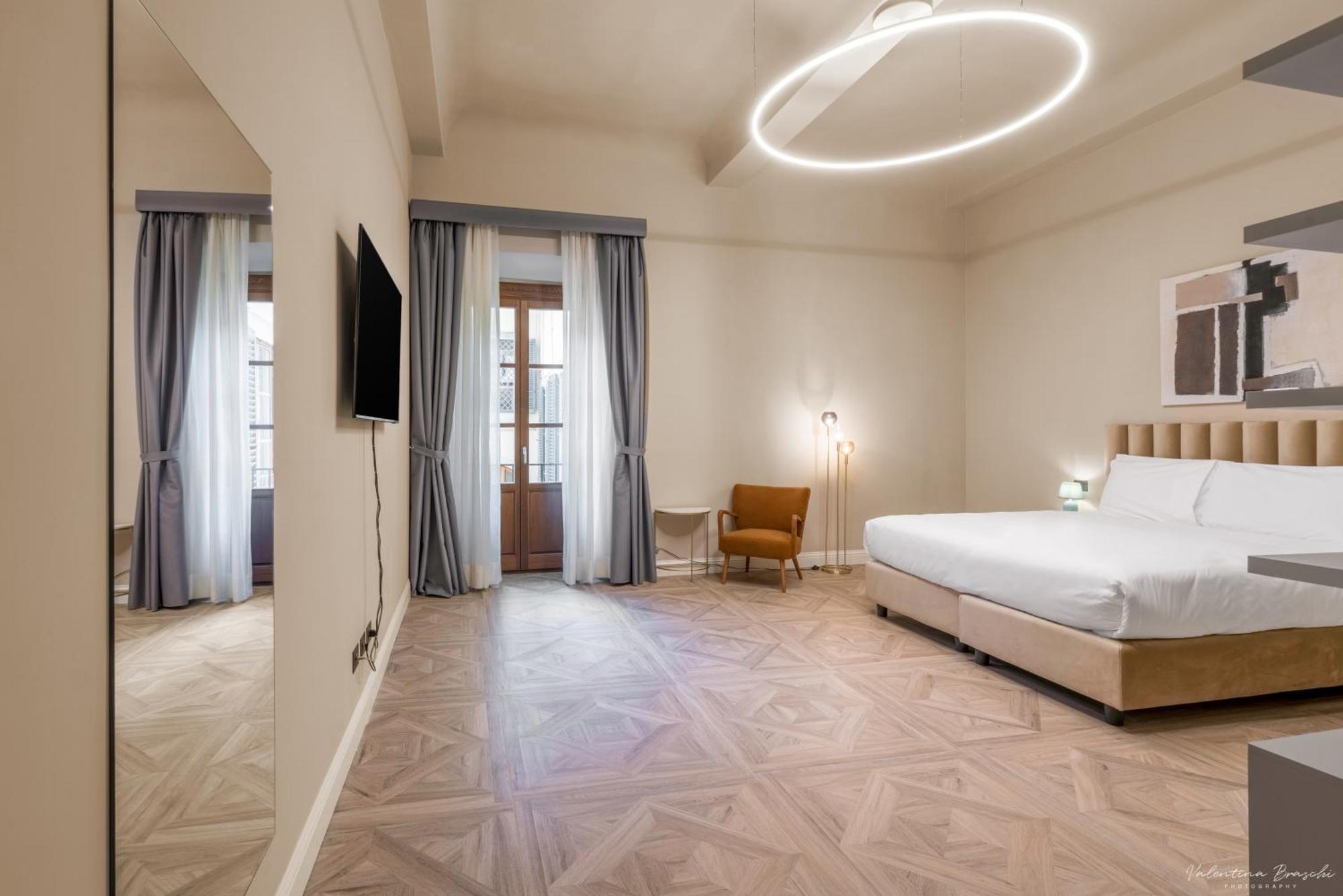 Adamas Florence