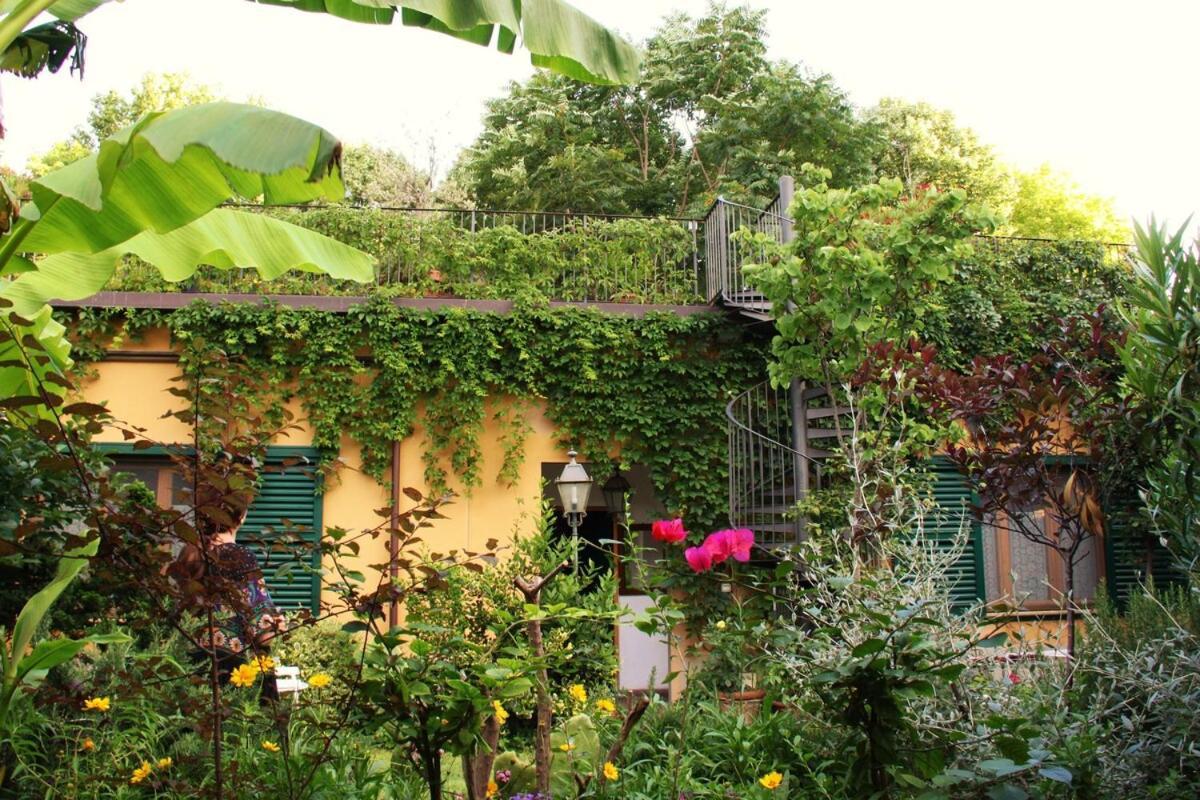 Mamma Mia Garden & Rooftop Holiday home *
