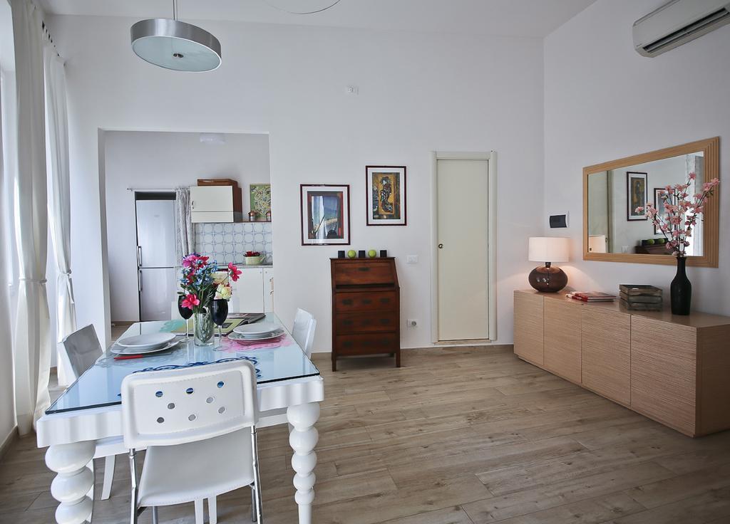 Apartment Pandolfini Street