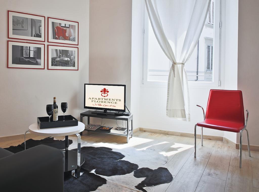 Pandolfini Street Apartment *