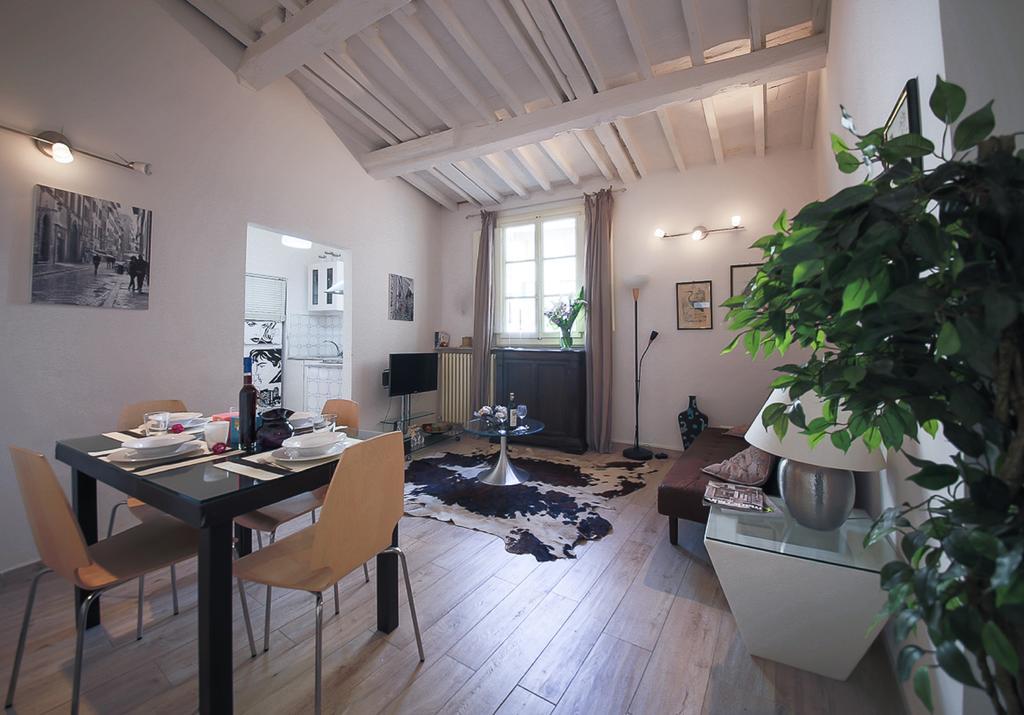 Pandolfini Roof Apartment Florence