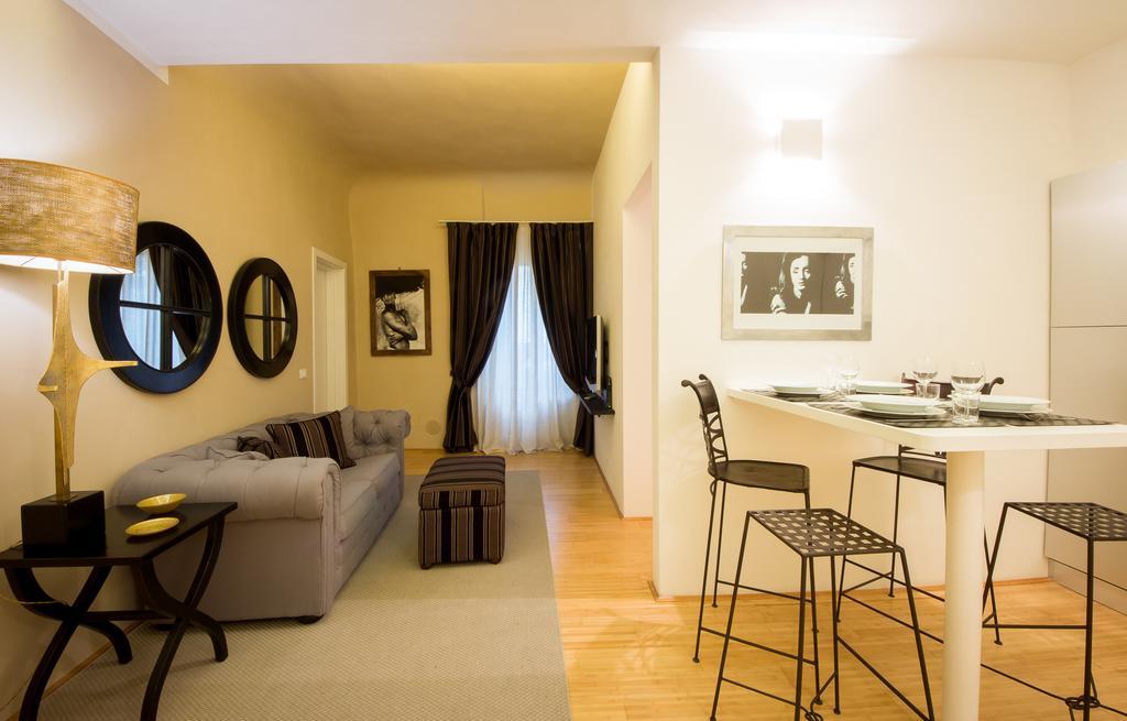 Magnoli Gold Apartment